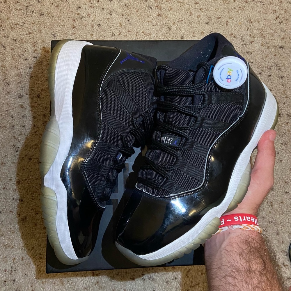 Air Jordan 11 retro space jam 2016 size 8.5 with box